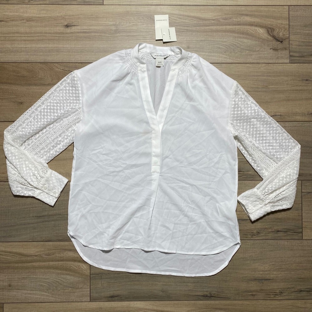Club Monaco Womens Lace Sleeve Relaxed Fit Top Size XS Butter Crème Semi Sheer